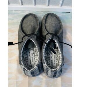 Day Five Memory Foam Draw String Sneakers